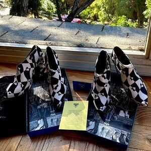 Fluevog Drifting Heart Warpy Checker